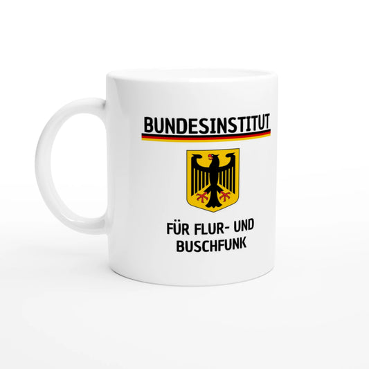 Weiße Keramiktasse 325 ml mit Aufdruck "Bundesinstitut für Flur- und Buschfunk" – Schreibtischtasse von Vollzeitfrust, Ansicht von links