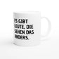 Weiße Keramiktasse 325 ml mit Aufdruck "Es gibt Leute, die sehen das anders" – Schreibtischtasse von Vollzeitfrust, Ansicht von rechts