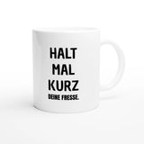 Weiße Keramiktasse 325 ml mit Aufdruck "Halt mal kurz deine Fresse" – Schreibtischtasse von Vollzeitfrust, Ansicht von rechts