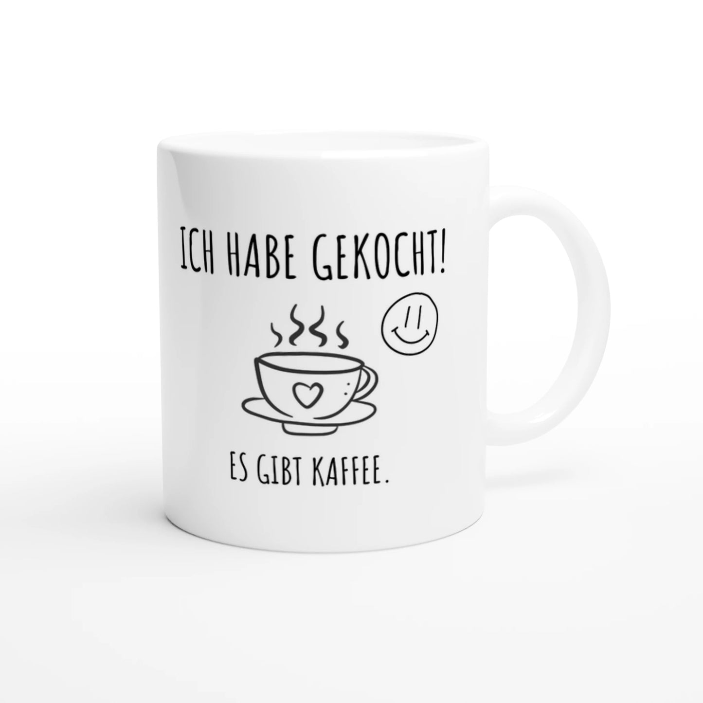 Weiße Keramiktasse 325 ml mit Aufdruck "Ich habe gekocht! Es gibt Kaffee" – Schreibtischtasse von Vollzeitfrust, Ansicht von rechts