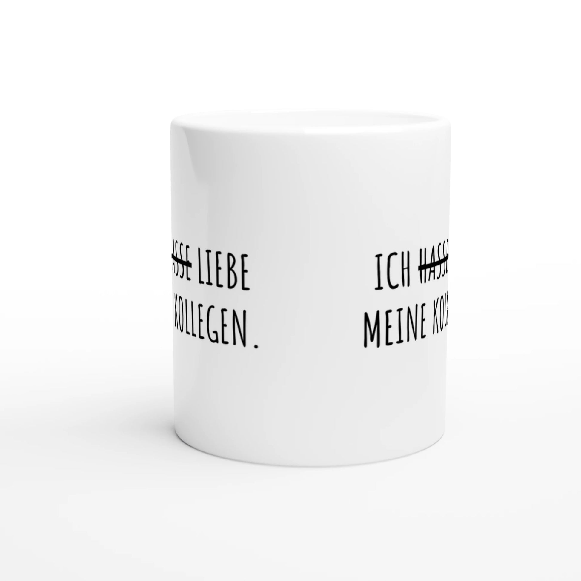 Weiße Keramiktasse mit Aufdruck "Ich hasse liebe meine Kollegen" – Rundumsicht der Bürotasse von Vollzeitfrust