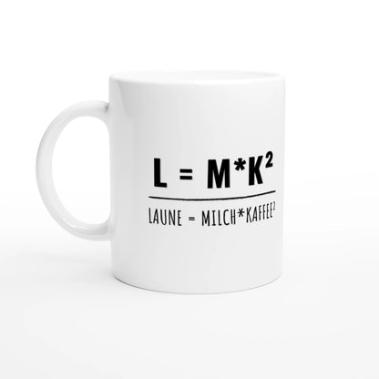 Weiße Keramiktasse 325 ml mit Aufdruck "L = M*K² – Laune = Milch * Kaffee²" – Schreibtischtasse von Vollzeitfrust, Ansicht von links
