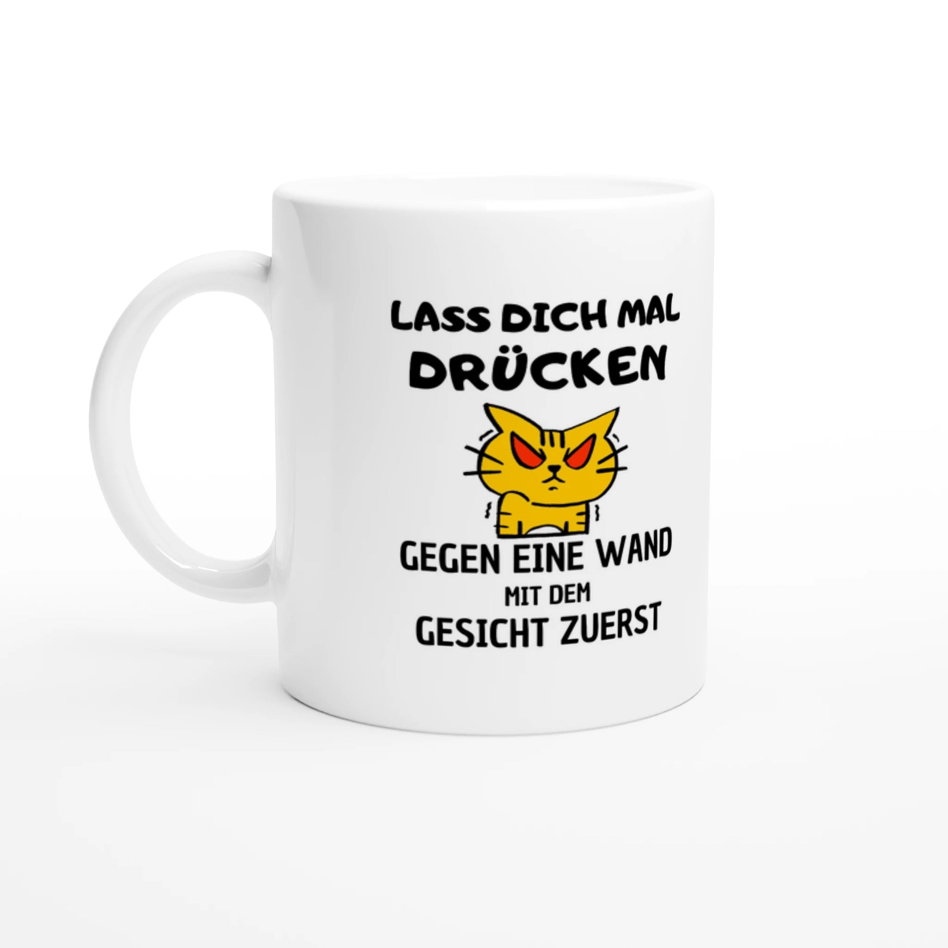 Weiße Keramiktasse 325 ml mit Aufdruck "Lass dich mal drücken. Gegen eine Wand" – Schreibtischtasse von Vollzeitfrust, Ansicht von links