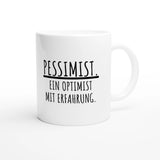 Weiße Keramiktasse 325 ml mit Aufdruck "Pessimist" – Schreibtischtasse von Vollzeitfrust, Ansicht von rechts
