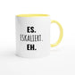 Zweifarbige Keramiktasse 325 ml mit Aufdruck "Es. Eskaliert. Eh" in Gelb – Schreibtischtasse von Vollzeitfrust
