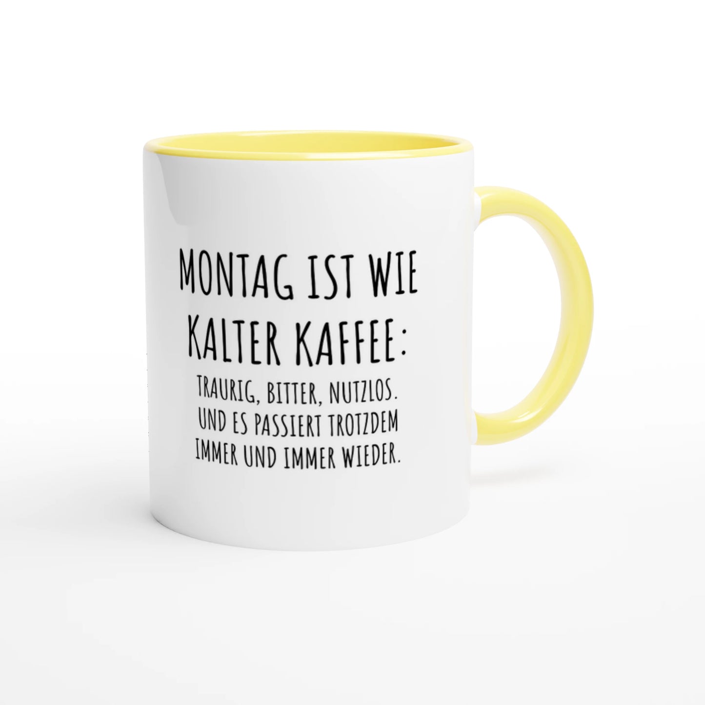 Zweifarbige Keramiktasse 325 ml mit Aufdruck "Montag ist wie kalter Kaffee" in Gelb – Schreibtischtasse von Vollzeitfrust
