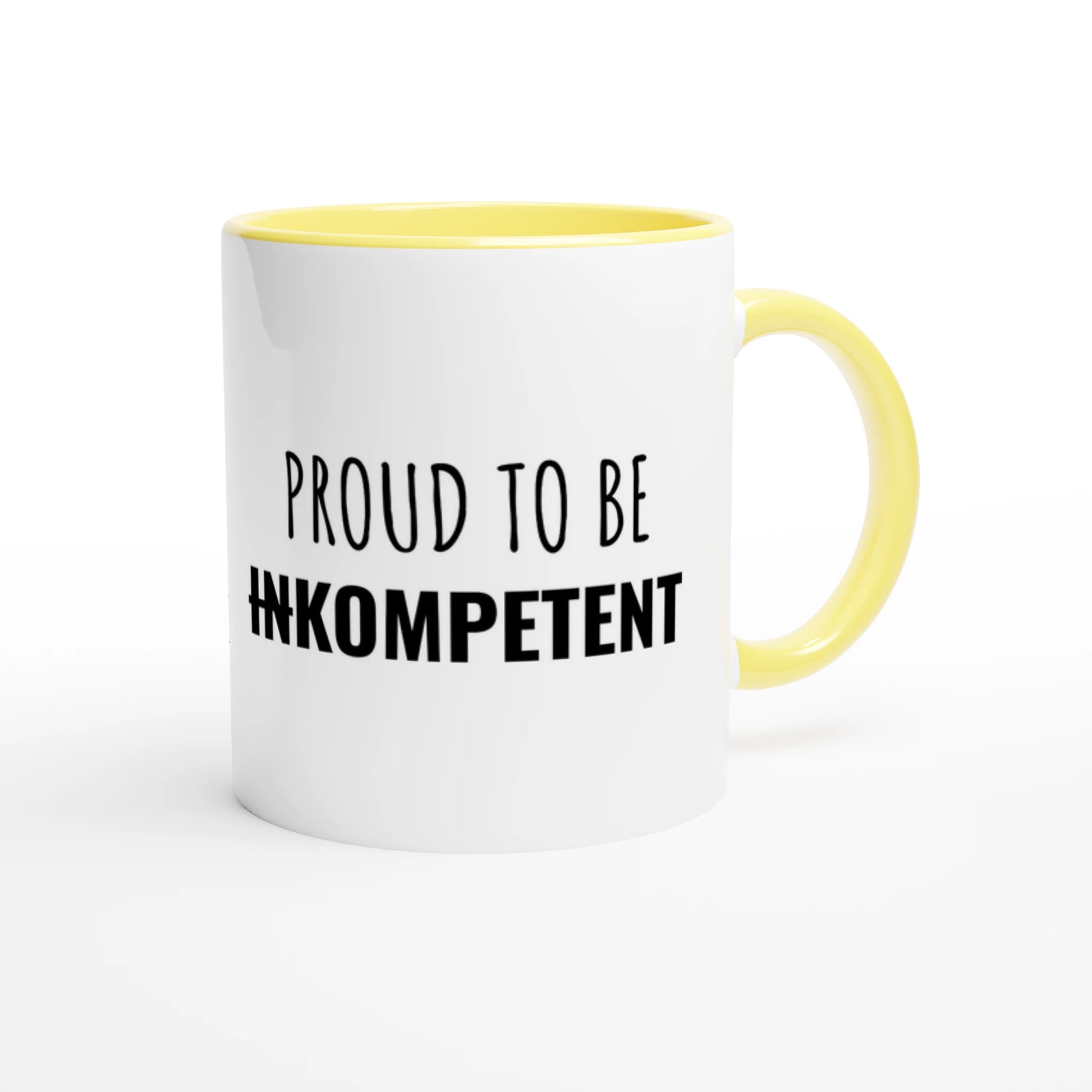 Zweifarbige Keramiktasse 325 ml mit Aufdruck "Proud to be Kompetent" in Gelb – Schreibtischtasse von Vollzeitfrust
